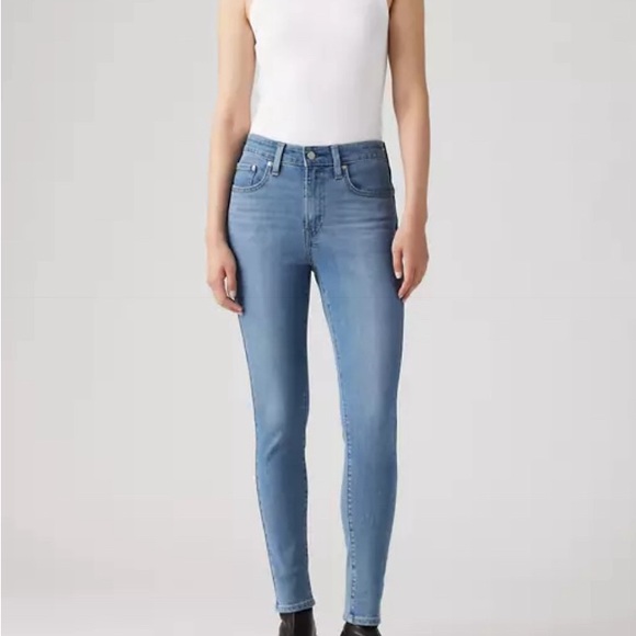 Levi’s 721 High Rise Skinny Jeans - Picture 3 of 4